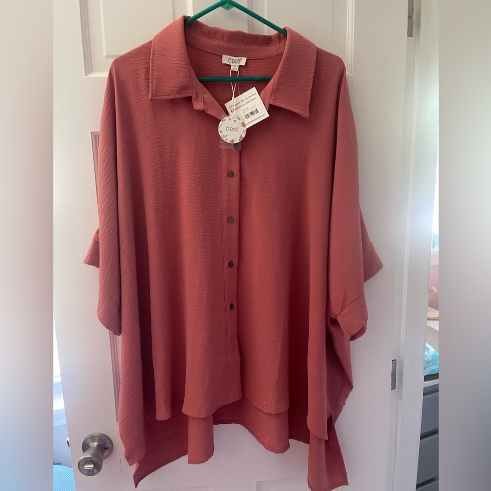 Oddy short sleeve button up
